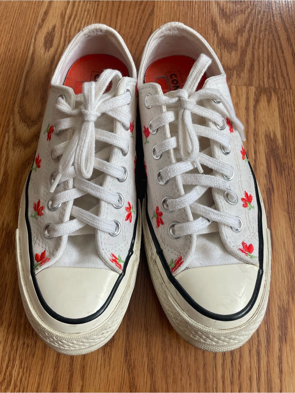 Converse Chuck Taylor All Star Lift Platform Floral Embroidered Sneakers